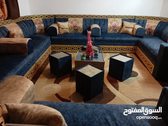 مجلس تفصيل 18مقعد جديد مع الطاولات تفصيل اسفنج ظغط ديكورات الموقع اربد
