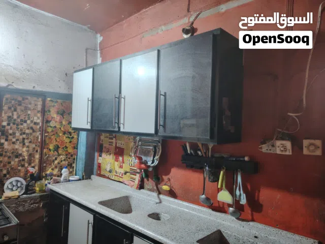 كاونتر وملحقه والسنك مرمر اصلي نظافه 90%