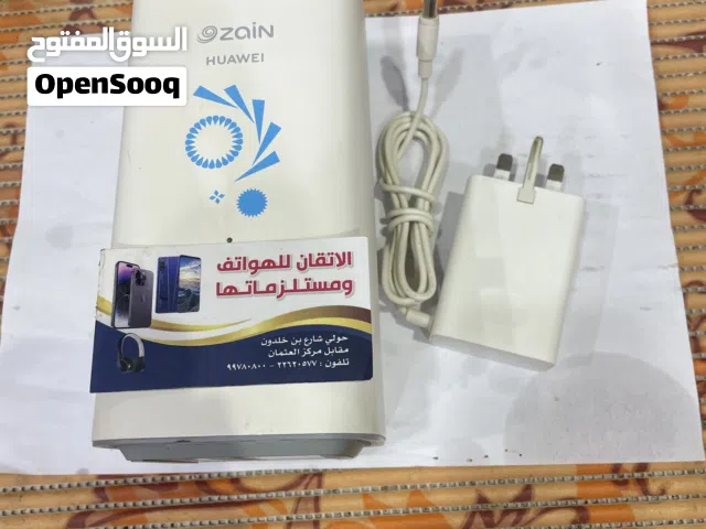 للبيع راوتر متحرك  مستعمل برو 2 نظيف معاه الشاحن الاصلي  5g يشغل شبكه زين فقط اصلي