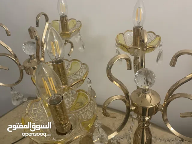 ثريا ابجورة طاولة