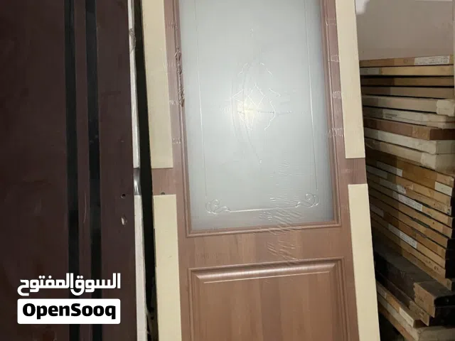 ابواب جديدة اكرانية الصنع حاجة نظيفة ربي يبارك بدون قفص والفقص متوفر لون دهبي فقط