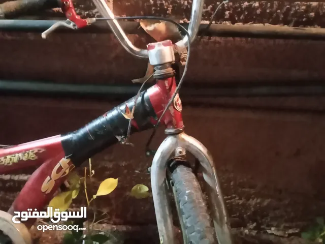 بسكليت عدد 2 مستعملات بحاجه صيانه بسيطه للاطارات السعر نهائي 70 دينار لعدم الاحراج