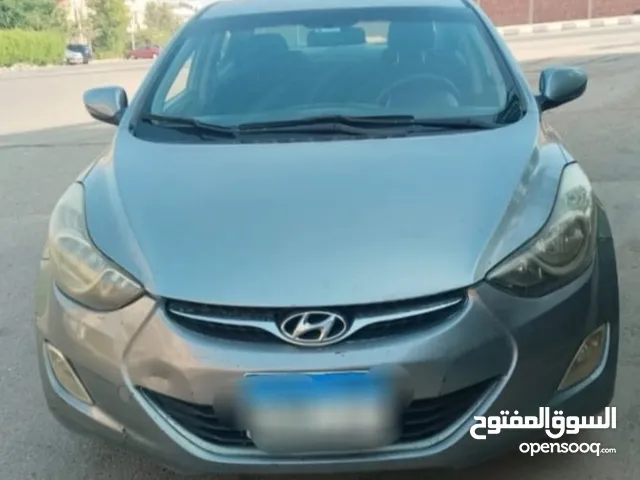 هيونداى النترا MD سياره فبريكه دواخل بالكامل عداد 270 الف موديل 2012 فئه الثانيه اتوماتيك