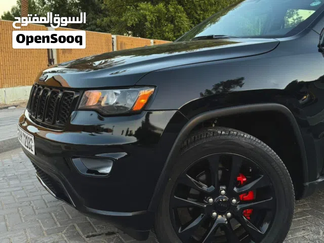 2020 جيب جراند شيروكى Laredo X