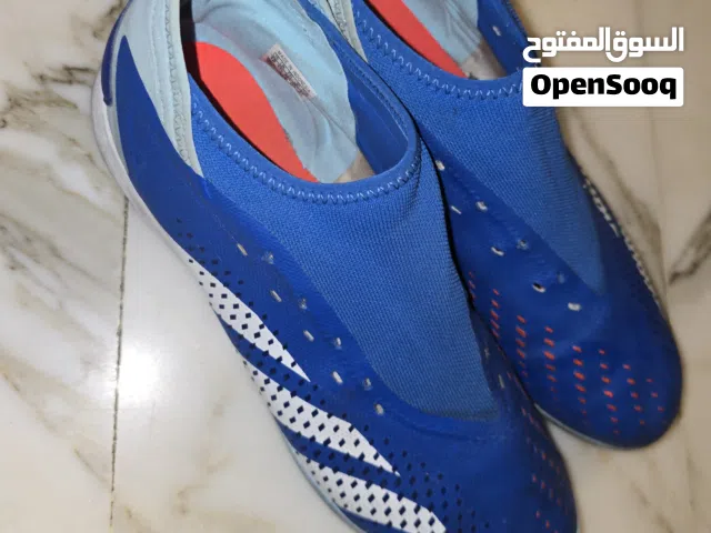 Adidas predator football boots  (original) حذاء للعشب الصناعي