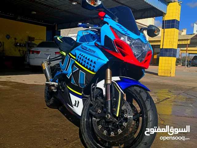 سوزوكي 1000cc 2011 2012
