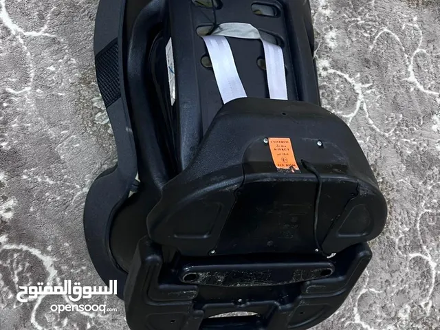 مقعد طفل للسيارت