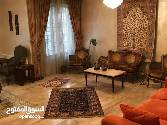 شقة فاخرة للبيع في الدوار السابع - قرب كوزمو والسيفوي طابق ثالث 185م تشطيب سوبر ديلوكس