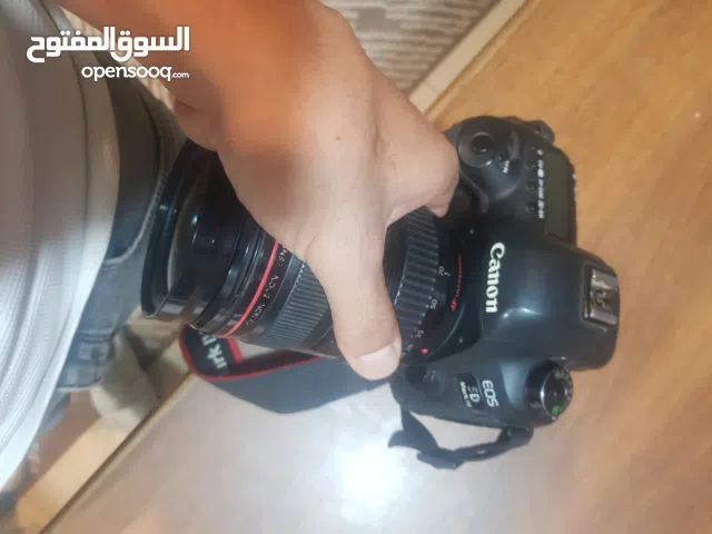 Canon EOS 5D Mark IV. النوع: كاميرا احترافية من فئة "Full-Frame DSLR".