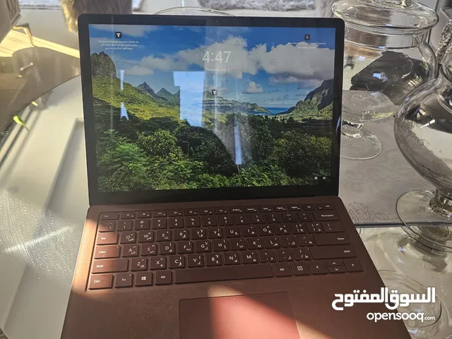 Microsoft Surface laptop i7 16GB 512GB SSD