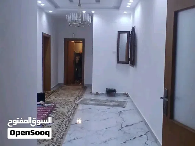 450 m2 4 Bedrooms Villa for Sale in Tripoli Souq Al-Juma'a