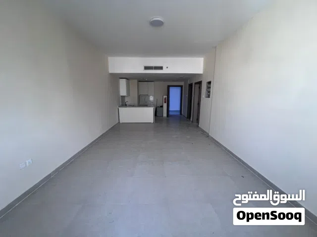 أول ساكن – إطلالة بحرية مباشرة على كورنيش عجمان