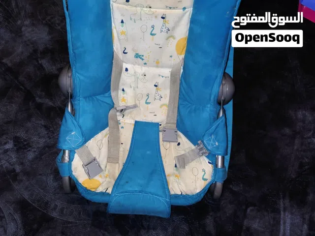 كرسي اطفال ماركة جونيور بسعر 5 دنانير