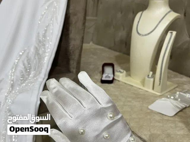 كفوف واكسسوارات