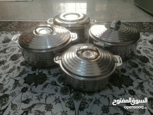 Stainless steel cooking pots set in excellent condition