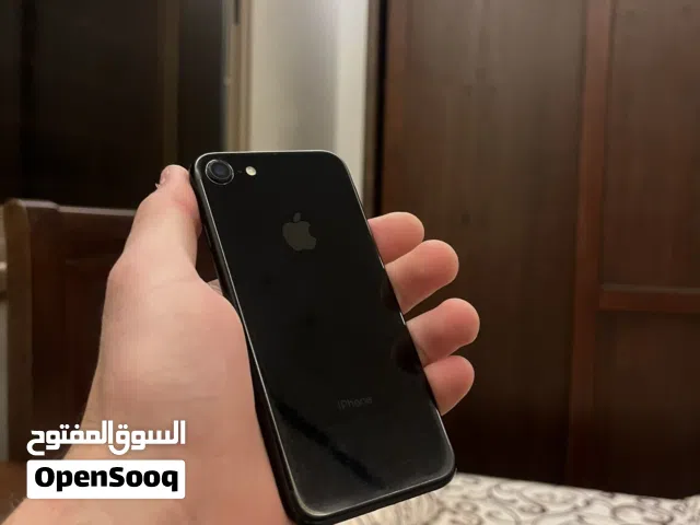 Apple iPhone 7 128 GB in Amman
