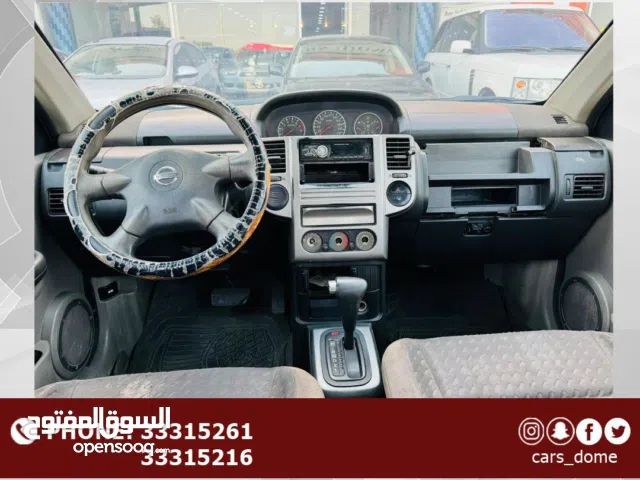 نيسان اكس تريل 2010
