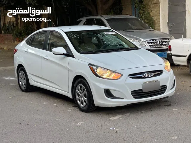 2014 هيونداي اكسنت GL