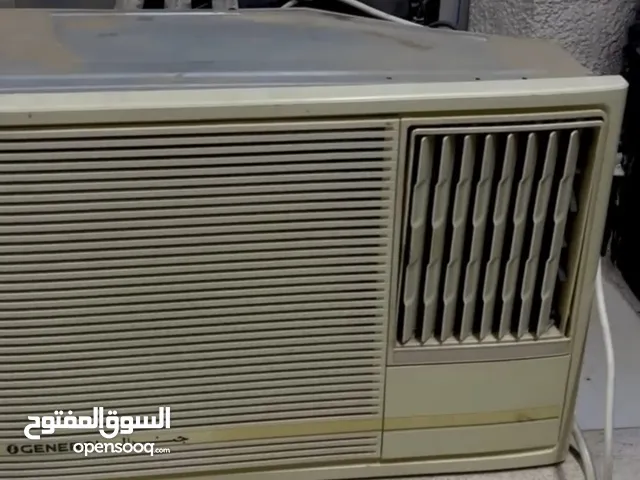مكيف وباب حديد للبيع