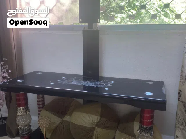 طاولة شاشة سكوريت