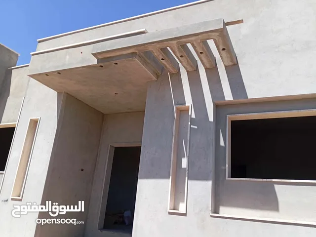 253 m2 More than 6 bedrooms Villa for Rent in Tripoli Tajura