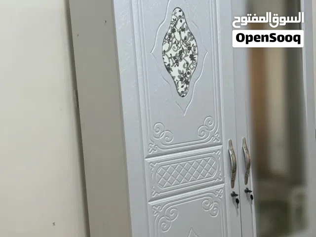 خزانة ملابس