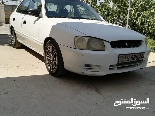 هونداي فيرنا.2000