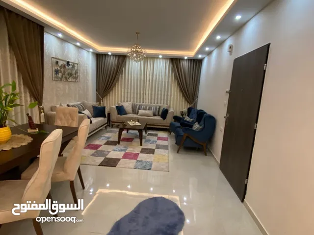 شقة مميزة باطلالة مميزة بافخم المناطق