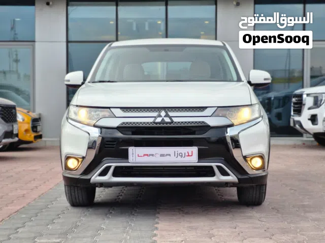 2021 Mitsubishi Outlander Standard