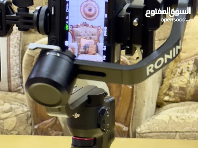 مانع الاهتزاز لكاميرات الفيديو شركة DJI RS3 MINI شبة جديد بالكارتون نوعية ممتازة ومشهورة
