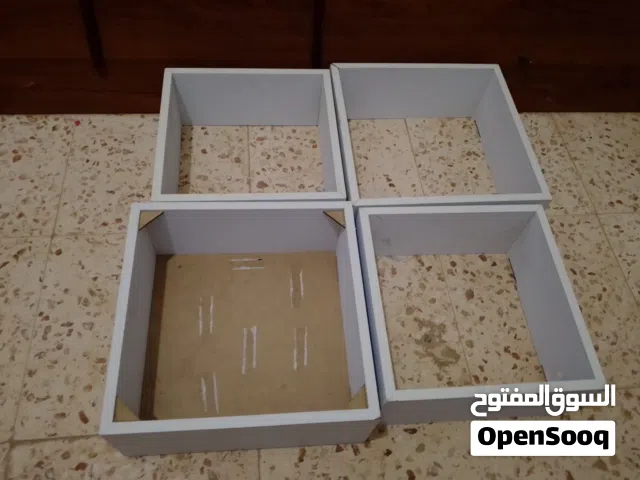 رفوف حائطية