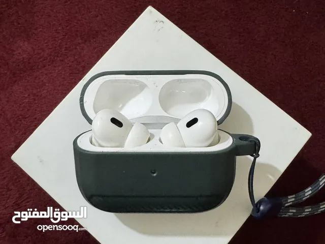 سماعات أذن لاسلكية Apple AirPods Pro (الجيل الثاني) مع خاصية إلغاء الضوضاء النشطة وشحن USB-C