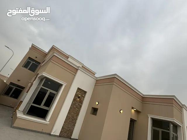 300 m2 4 Bedrooms Villa for Sale in Basra Shatt Al-Arab