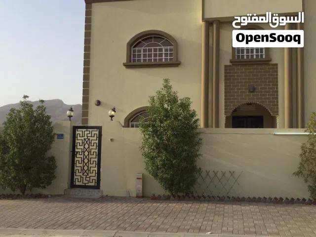 فرصة استثمارية وسكنية رائعة في العامرات (المحج)