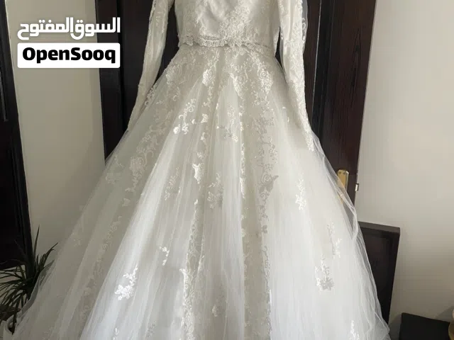 فسات زفاف ملبوس مره وحده فقط للبيع