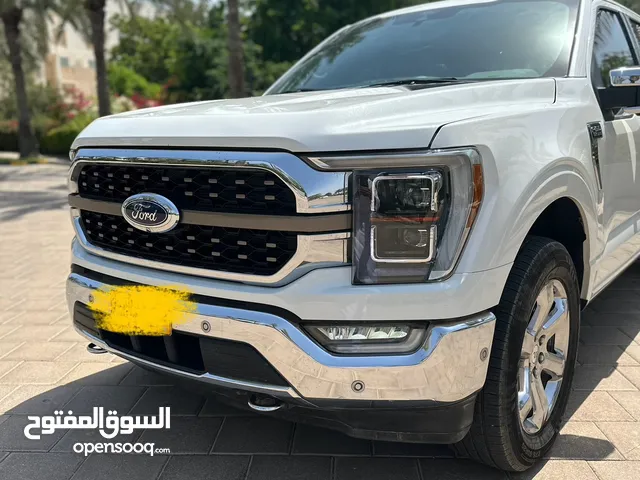 Apple CarPlay Used Ford in Al Batinah
