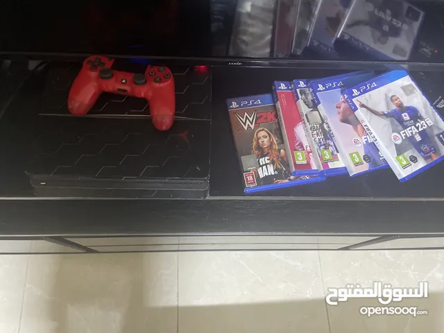 Ps4 slim مستعمل نظيف مع يد اصلية وفيفا20+21+22+23+wwe2k20