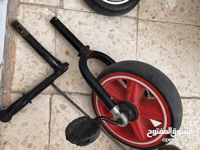 بسكليت ازرق وقطع