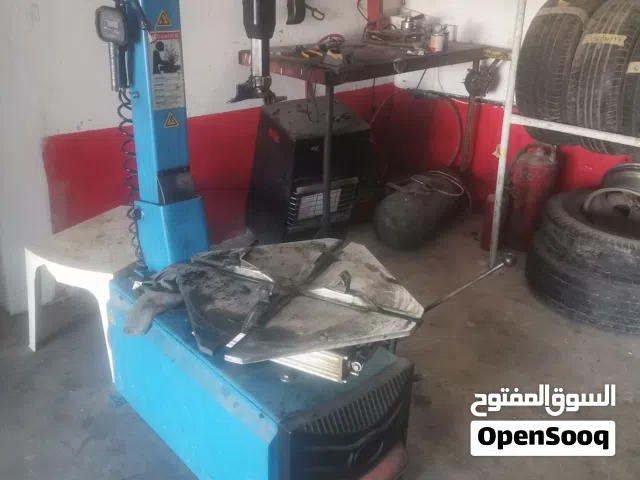 عده محطه غسيل سيارات وبناشر للبيعاو البدل ع سياره حديثه مع دفع الفرق كاش