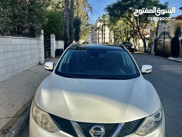 نيسان قشقاي 2017 وكالة يد اولى مع زجاج بانوراما