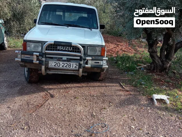 1983 ايسوزو تروبر