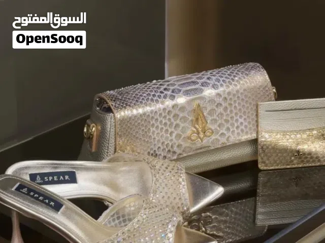 نعال من ماركة spear