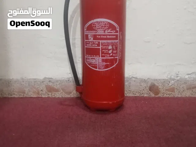 طفاية حريق 10kg DISCOVERY الإنكليزية ، 10لتر، وزنها 16kg ممتلئة ، 6kg فارغة ، ضغطها 30bar .