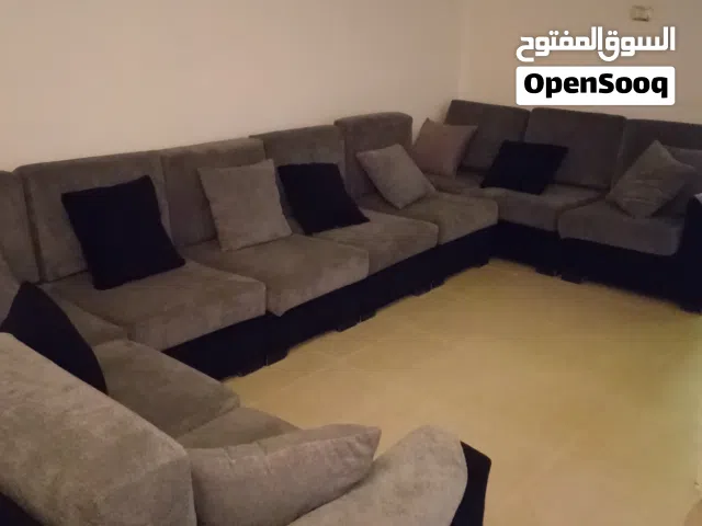 للبيع عشر مقاعد تفصيل وليس تجاري بسعر مغري