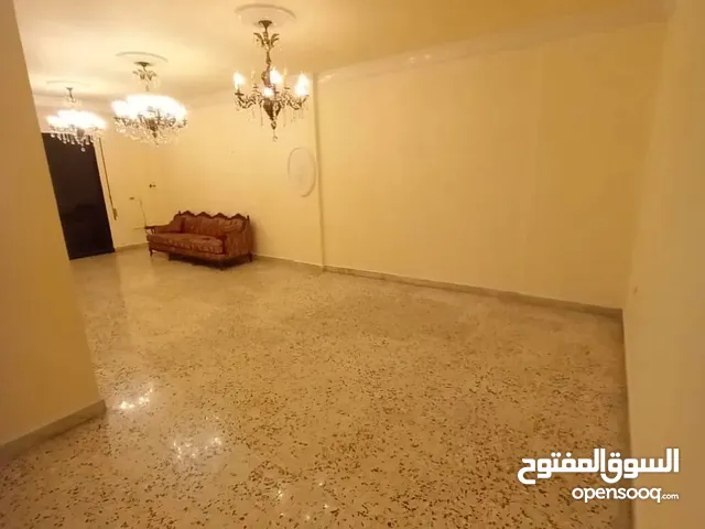 شقة للبيع في عرمون بعد سيار الدرك