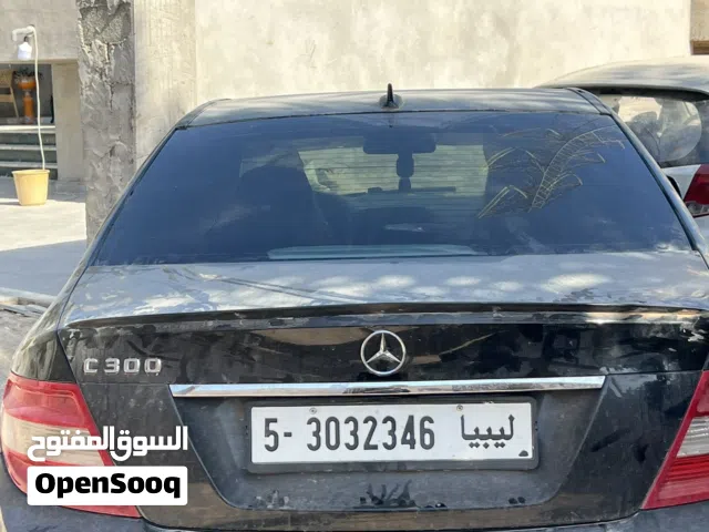2010 مرسيدس بنز الفئة-C C 300