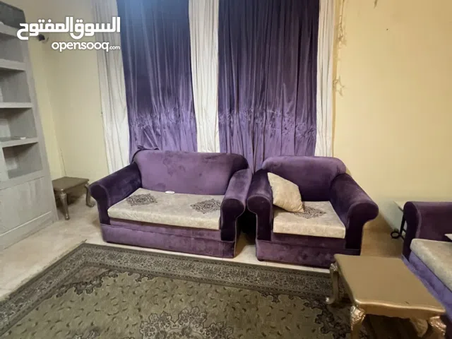 طقم كنب كامل مستعمل استعمال نضيف