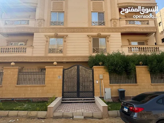165 m2 2 Bedrooms Apartments for Sale in Cairo El-Andalos