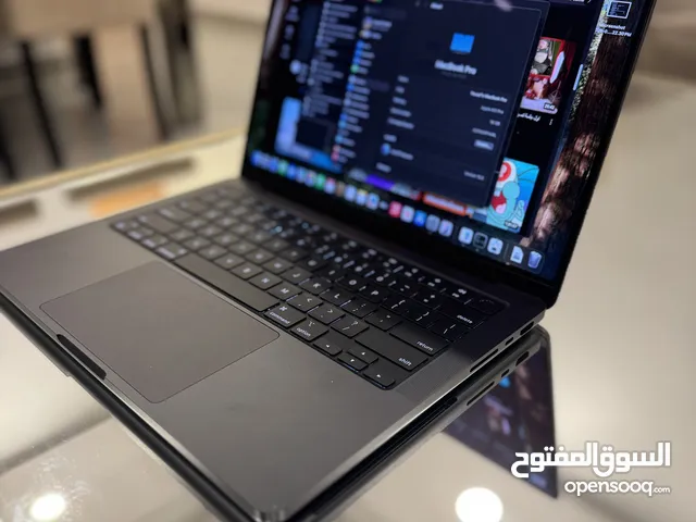 Macbook Pro M3 Pro 14.2 inch. Space black color