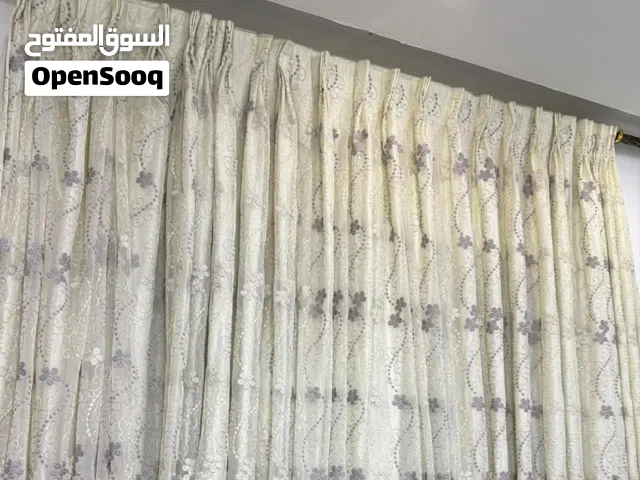 للبيع ثقال ونظاف 3 برداي ل 3 شبابيك مقاس 230 بالعرض  طول مترين و60 تقريبا  تفصيل